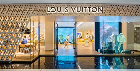 louis vuitton collect in store.